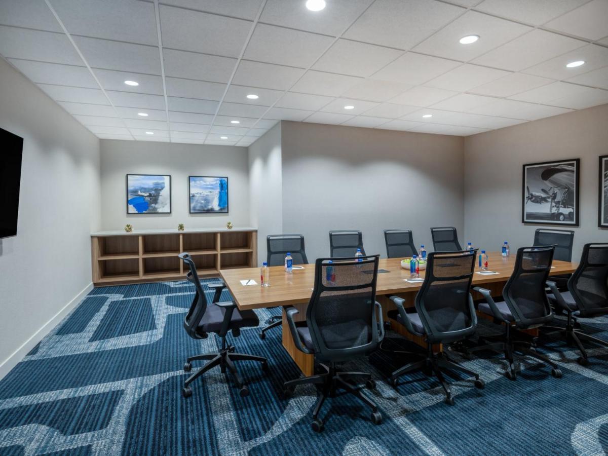 Holiday Inn Chicago O'Hare - Rosemont By Ihg Εξωτερικό φωτογραφία